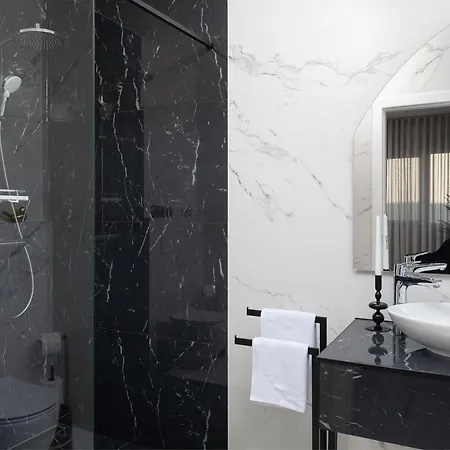 Luxury Penthouse Nubu2 Apartman